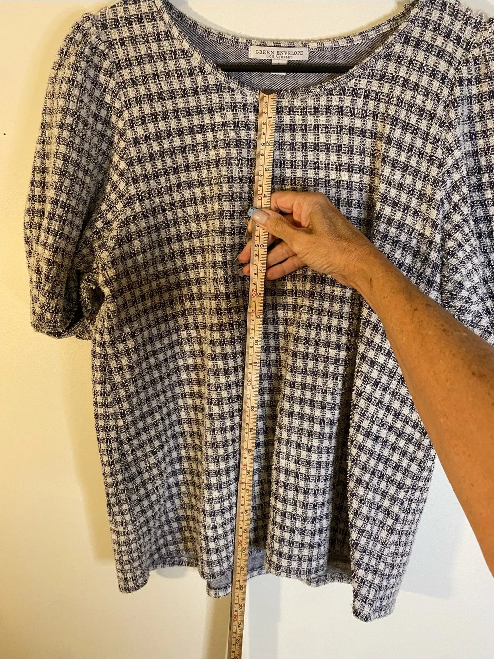 Gibson Charcoal and White Houndstooth Puff-Sleeve Top